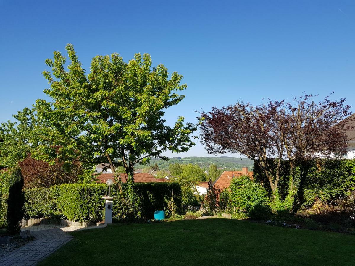 Ferienwohnung Am Betzelhuebel Ottweiler Exteriör bild